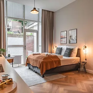 Limehome Keizerstraat 3* Den Haag