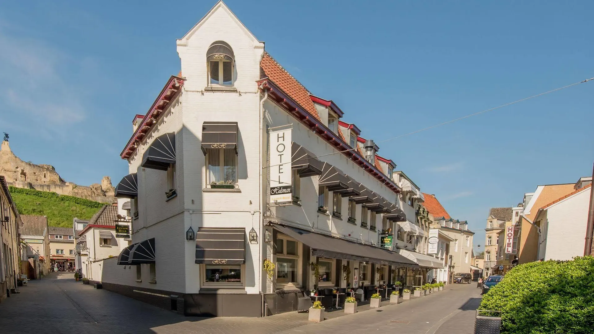 Hotel Hulsman contacts